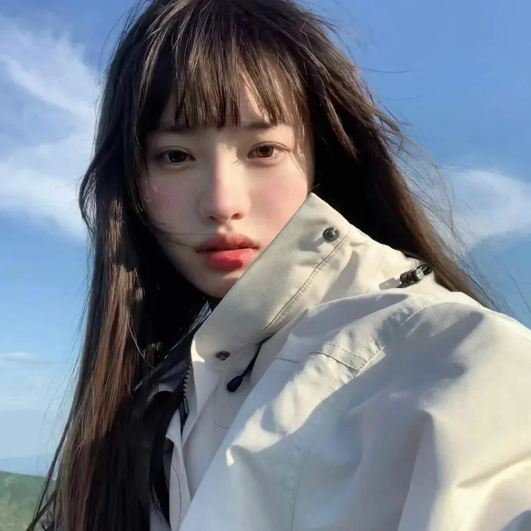 笼中女